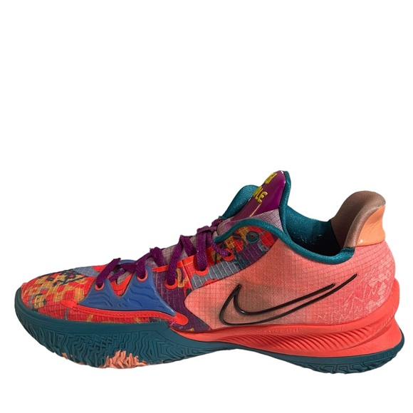 Men’s Nike Kyrie Low 4 EP 1 World 1 People Size 13 - Picture 2 of 10